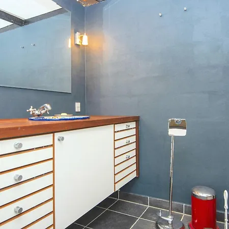 Holiday home Xiv *